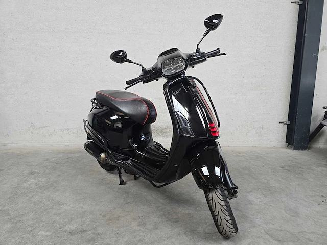 Vespa - bromscooter - sprint 50 - 4t 45km uitvoering fld83r - afbeelding 4 van  7
