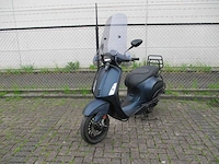 Vespa - bromscooter - sprint custom 4t - scooter - afbeelding 4 van  11