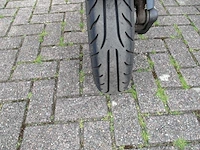 Vespa - bromscooter - sprint custom 4t - scooter - afbeelding 6 van  11