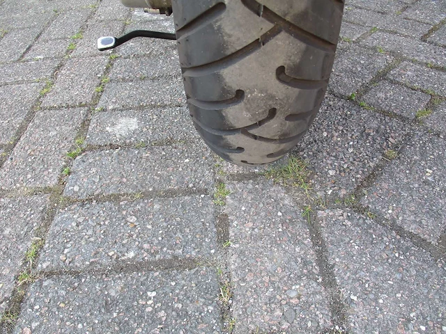 Vespa - bromscooter - sprint sport 4t - scooter - afbeelding 11 van  11