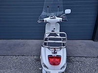 Vespa - c38 - snorfietsen & snorscooters - afbeelding 9 van  13