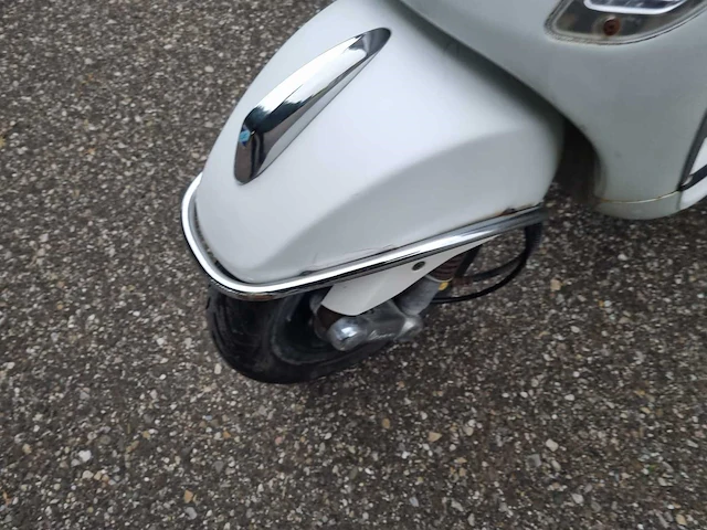 Vespa - c38 - snorfietsen & snorscooters - afbeelding 10 van  12