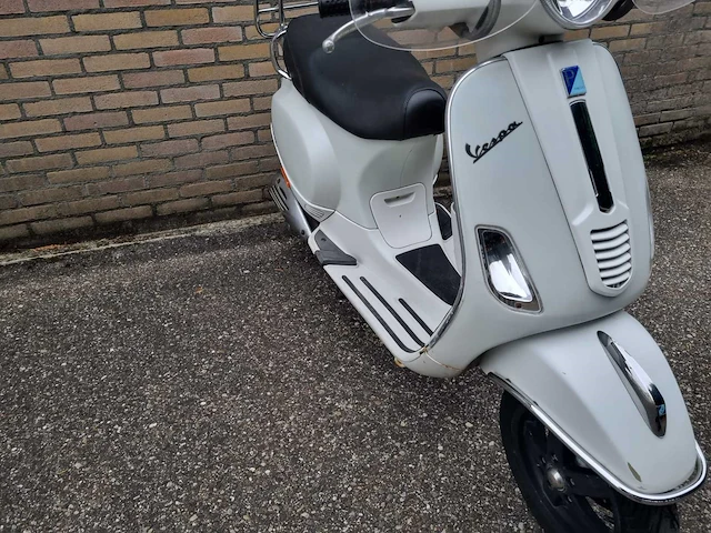 Vespa - c38 - snorfietsen & snorscooters - afbeelding 5 van  12