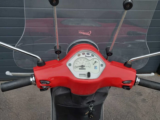 Vespa - c38 - snorfietsen & snorscooters - afbeelding 4 van  7