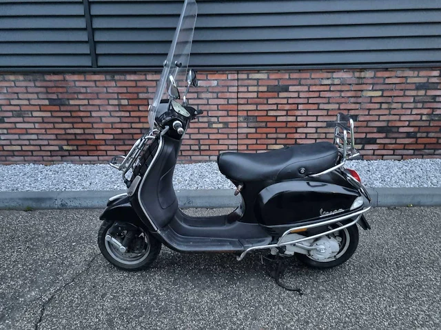 Vespa - c38 - snorfietsen & snorscooters - afbeelding 1 van  12