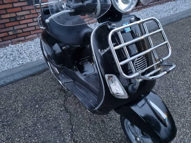 Vespa - c38 - snorfietsen & snorscooters - afbeelding 3 van  12