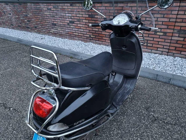 Vespa - c38 - snorfietsen & snorscooters - afbeelding 5 van  12