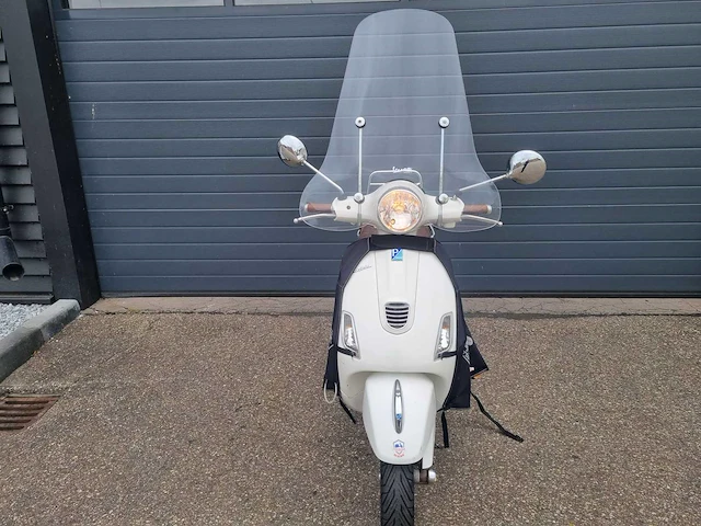 Vespa - c38 4t - snorfietsen & snorscooters - afbeelding 9 van  13