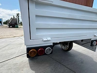 Vespa - drafts - ape - e-scooter foodtruck 2025 - afbeelding 13 van  24