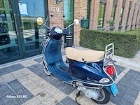 Vespa - lx 4t - scooter - afbeelding 4 van  13