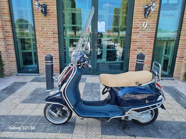 Vespa - lx 4t - scooter - afbeelding 6 van  13
