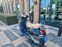 Vespa - lx 4t - scooter - afbeelding 7 van  13