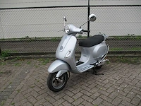 Vespa - motorscooter - lx 125 - motorfiets - afbeelding 4 van  11