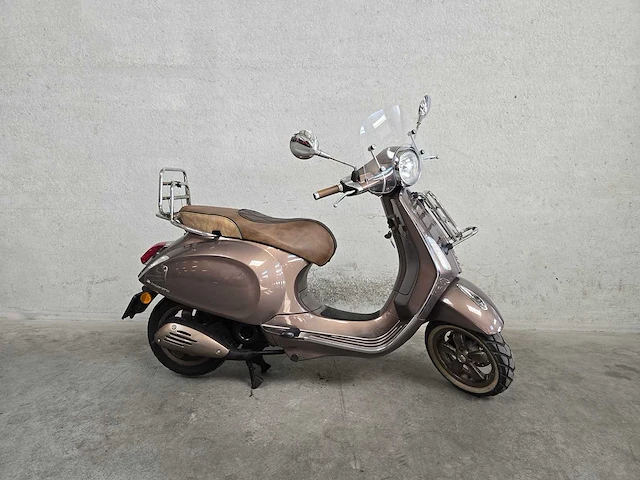 Vespa - primavera - 4t - 25km uitvoering dfn77j - afbeelding 1 van  7