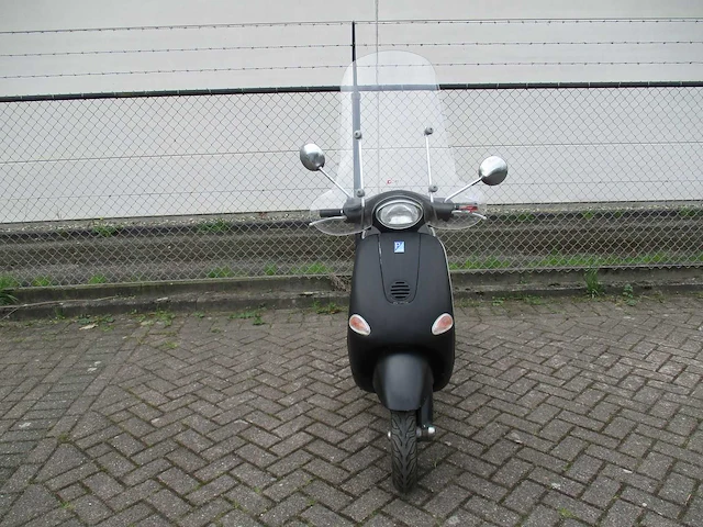 Vespa - snorscooter - et-2 - scooter - afbeelding 5 van  11
