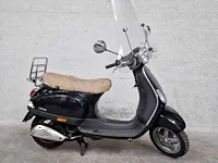Vespa - snorscooter - lx - 25km - afbeelding 1 van  6