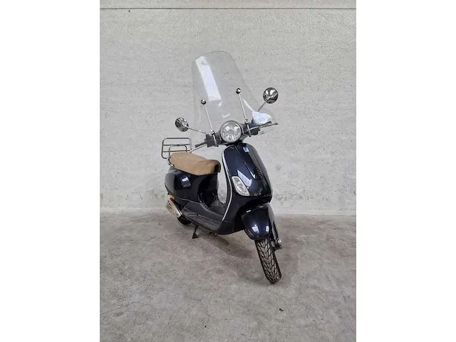 Vespa - snorscooter - lx - 25km - afbeelding 2 van  6