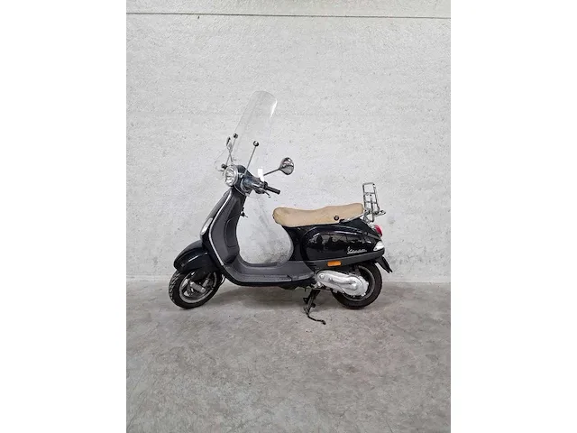 Vespa - snorscooter - lx - 25km - afbeelding 4 van  6
