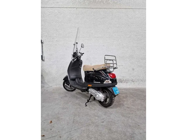 Vespa - snorscooter - lx - 25km - afbeelding 6 van  6