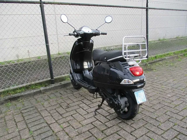 Vespa - snorscooter - lx 50 2 tact - scooter - afbeelding 8 van  9