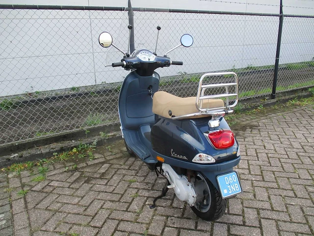 Vespa - snorscooter - lx 50 2 takt - scooter - afbeelding 2 van  11