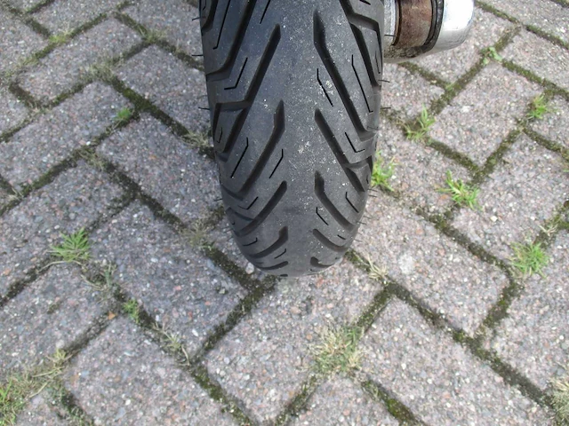 Vespa - snorscooter - lx 50 2 takt - scooter - afbeelding 6 van  11
