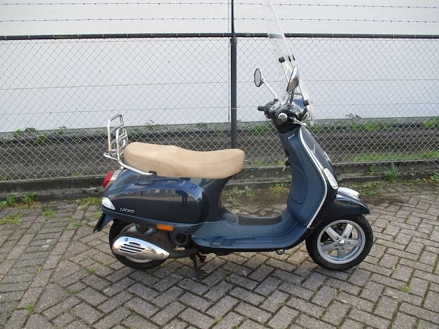 Vespa - snorscooter - lx 50 2 takt - scooter - afbeelding 8 van  11