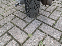 Vespa - snorscooter - lx 50 2 takt - scooter - afbeelding 11 van  11