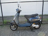 Vespa - snorscooter - lx 50 4t - scooter - afbeelding 1 van  11