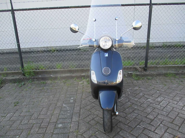 Vespa - snorscooter - lx 50 4t - scooter - afbeelding 5 van  11