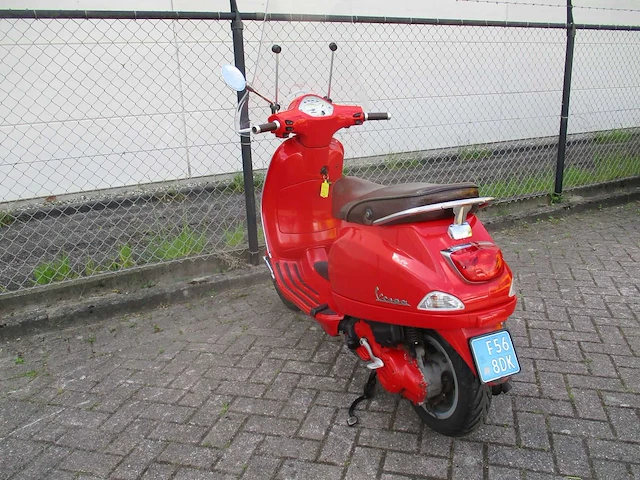 Vespa - snorscooter - lx 50 4t - scooter - afbeelding 2 van  11