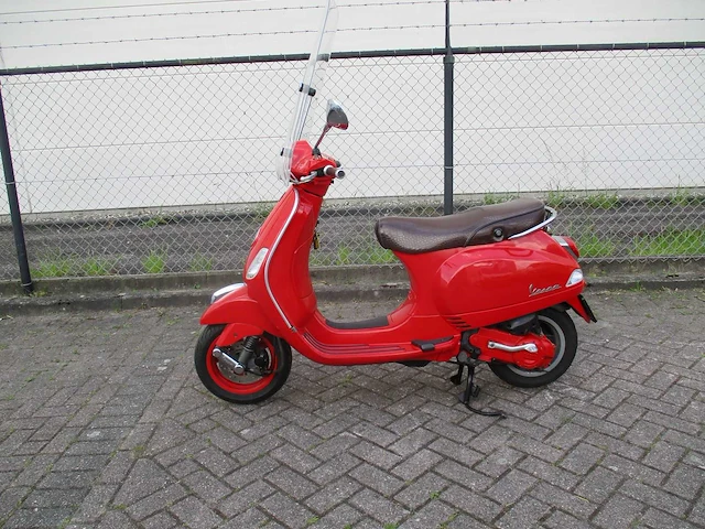Vespa - snorscooter - lx 50 4t - scooter - afbeelding 1 van  11