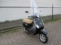 Vespa - snorscooter - lx 50 4t - scooter - afbeelding 7 van  11