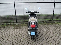 Vespa - snorscooter - lx 50 4t - scooter - afbeelding 10 van  11