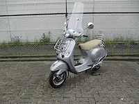 Vespa - snorscooter - lx 50 touring 4t - scooter - afbeelding 4 van  11