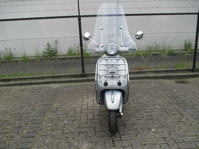 Vespa - snorscooter - lx 50 touring 4t - scooter - afbeelding 5 van  11