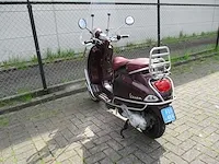 Vespa - snorscooter - lxv 50 vie della moda 4t - scooter - afbeelding 8 van  9