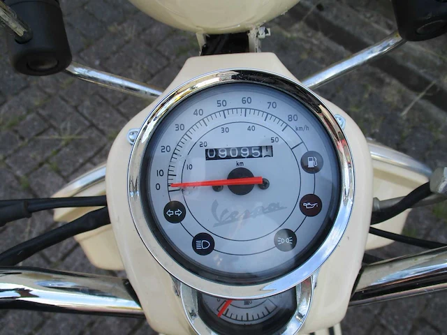 Vespa - snorscooter - lxv sienna 4t - scooter - afbeelding 3 van  11