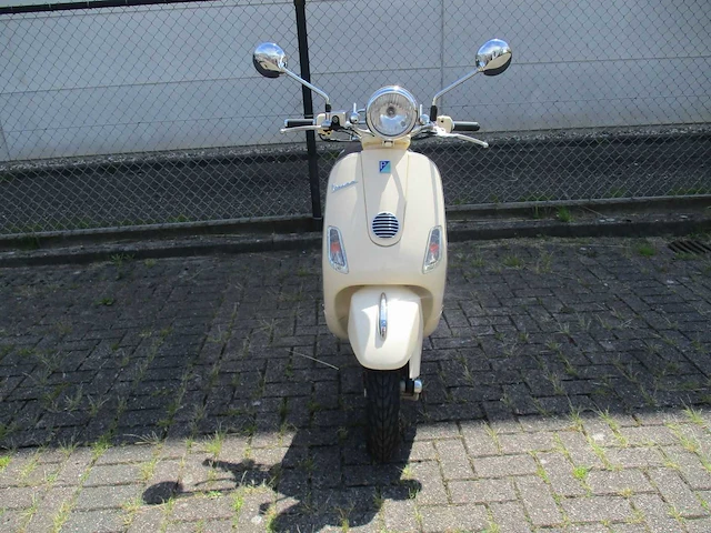 Vespa - snorscooter - lxv sienna 4t - scooter - afbeelding 5 van  11