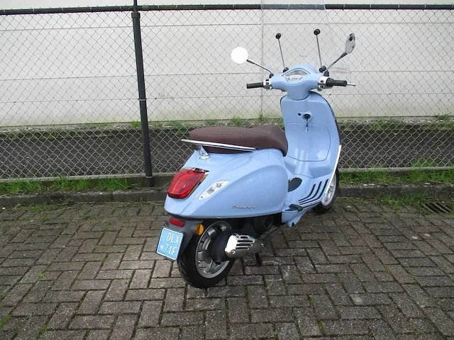 Vespa - snorscooter - primavera 4t - scooter - afbeelding 10 van  12