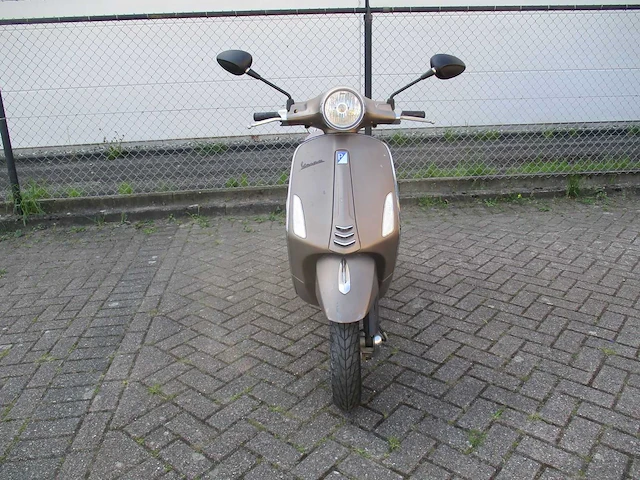 Vespa - snorscooter - primavera 4t - scooter - afbeelding 5 van  11