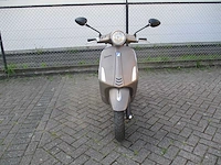 Vespa - snorscooter - primavera 4t - scooter - afbeelding 5 van  11