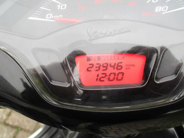 Vespa - snorscooter - primavera 4t - scooter - afbeelding 3 van  11