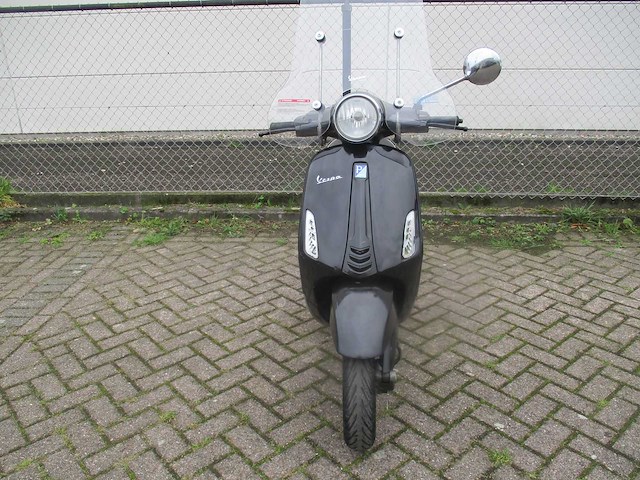 Vespa - snorscooter - primavera 4t - scooter - afbeelding 5 van  11