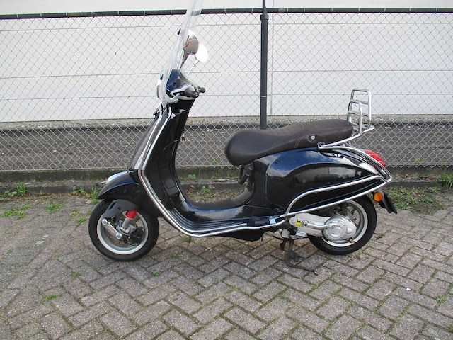 Vespa - snorscooter - primavera 4t full options - scooter - afbeelding 1 van  12