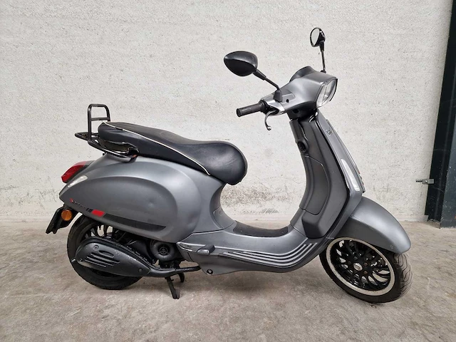 Vespa - snorscooter - sprint 4t - 25km uitvoering dff73p - afbeelding 2 van  7