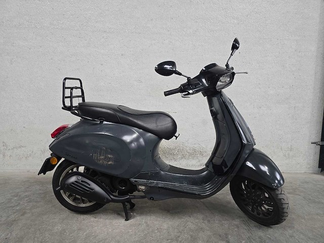 Vespa - snorscooter - sprint 4t - 25km uitvoering dgp06b - afbeelding 2 van  8