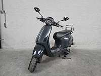 Vespa - snorscooter - sprint 4t - 25km uitvoering dgp06b - afbeelding 3 van  8