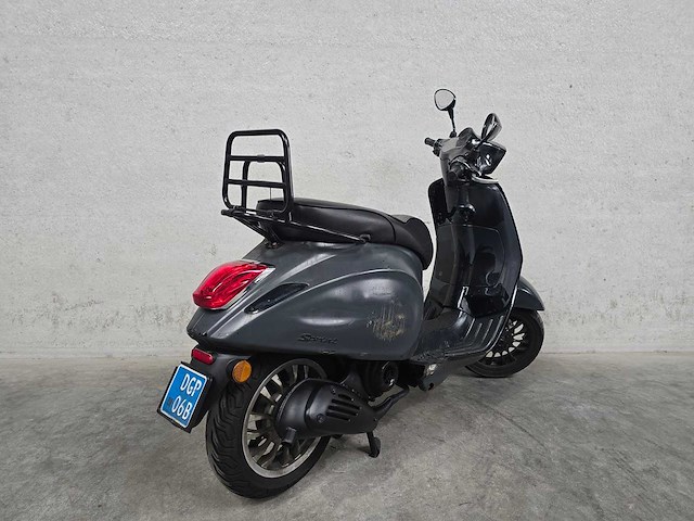 Vespa - snorscooter - sprint 4t - 25km uitvoering dgp06b - afbeelding 7 van  8
