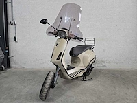 Vespa - snorscooter - sprint 4t - 25km uitvoering dgx32g - schade - - afbeelding 3 van  7